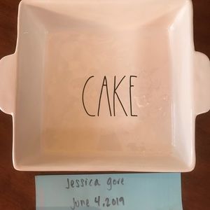 Rae Dunn Cake Dish